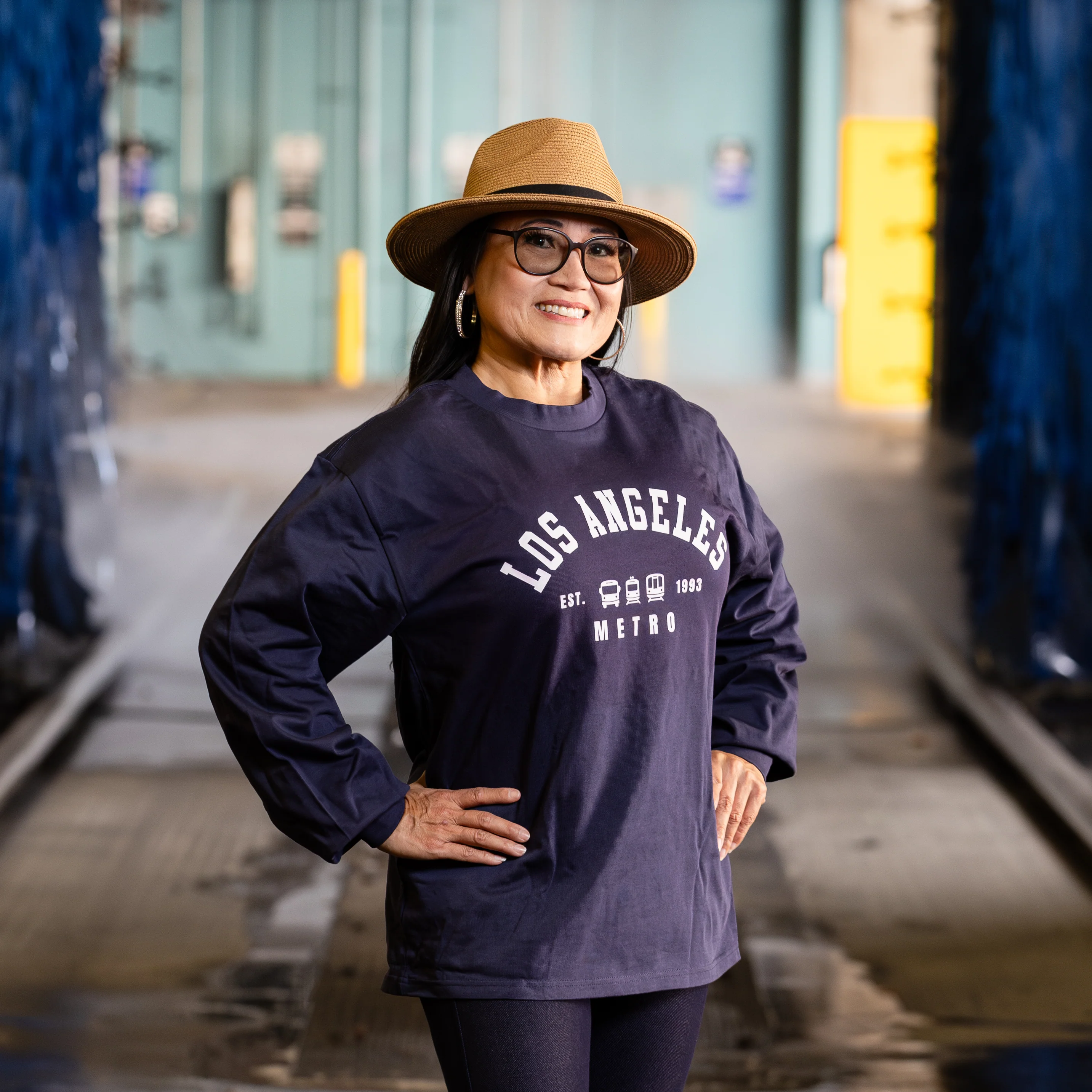 461-varsity-premium-heavyweight-long-sleeve-shirt-1.webp Varsity Premium Heavyweight Long Sleeve Shirt
