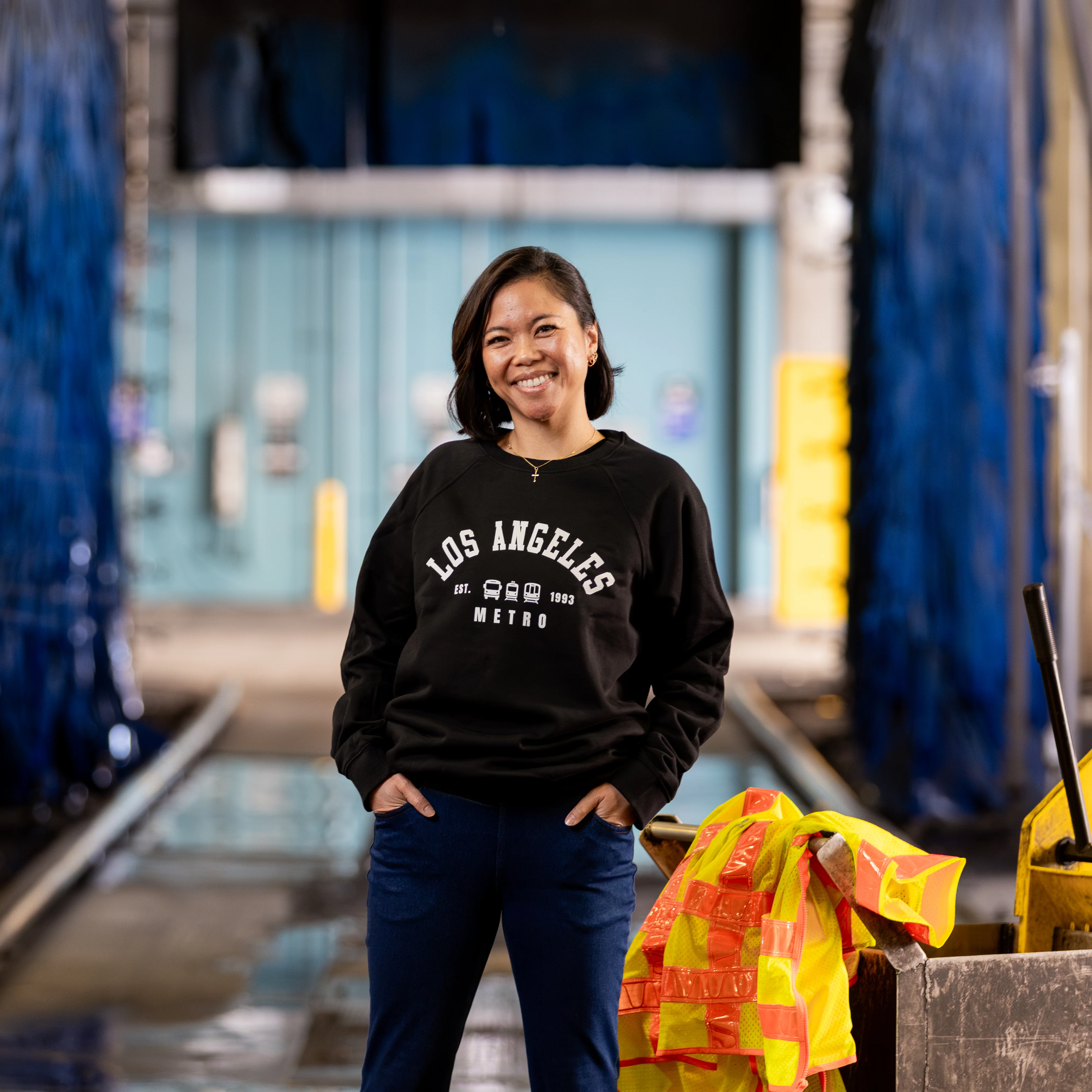779-varsity-unisex-organic-raglan-sweatshirt-1.webp Varsity Unisex Organic Raglan Sweatshirt